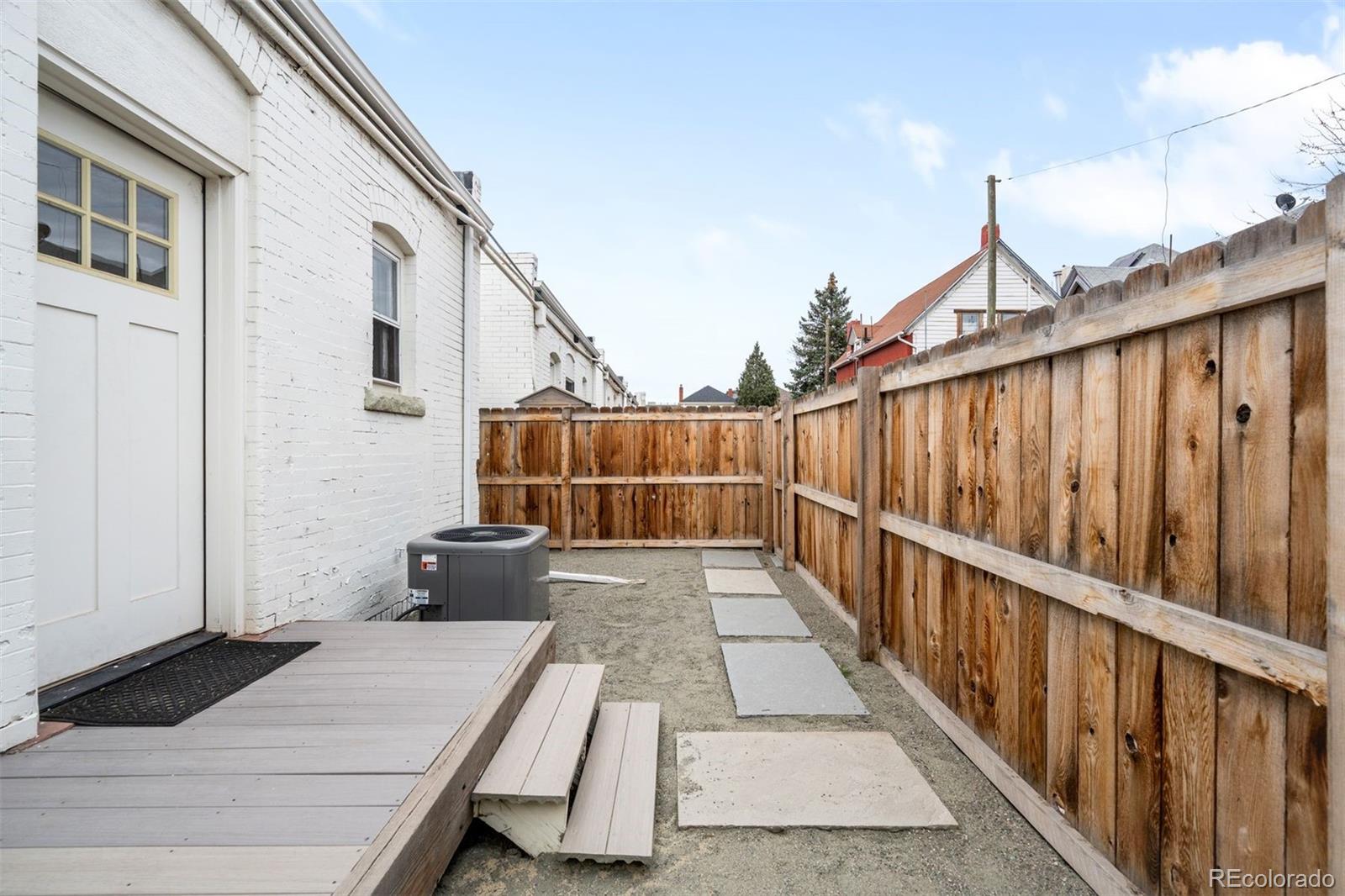 20 E 4th Avenue