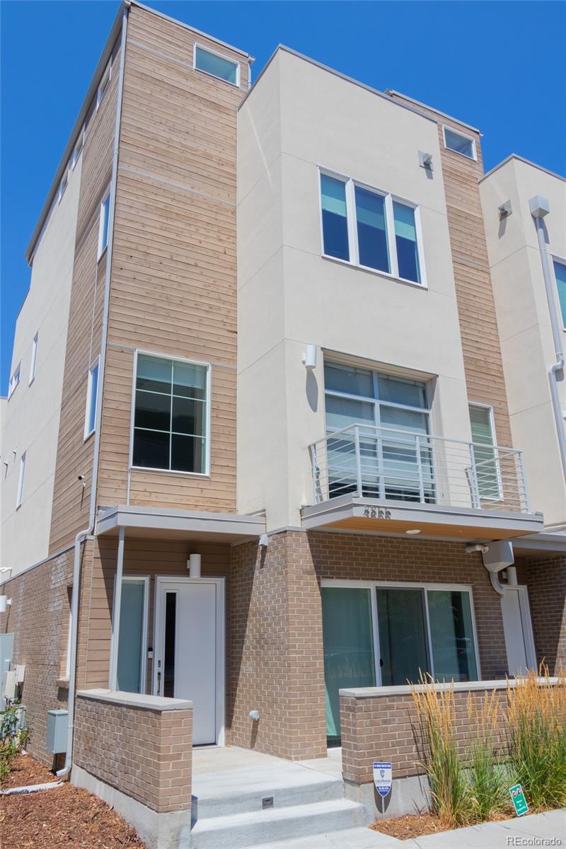 3855 E cedar