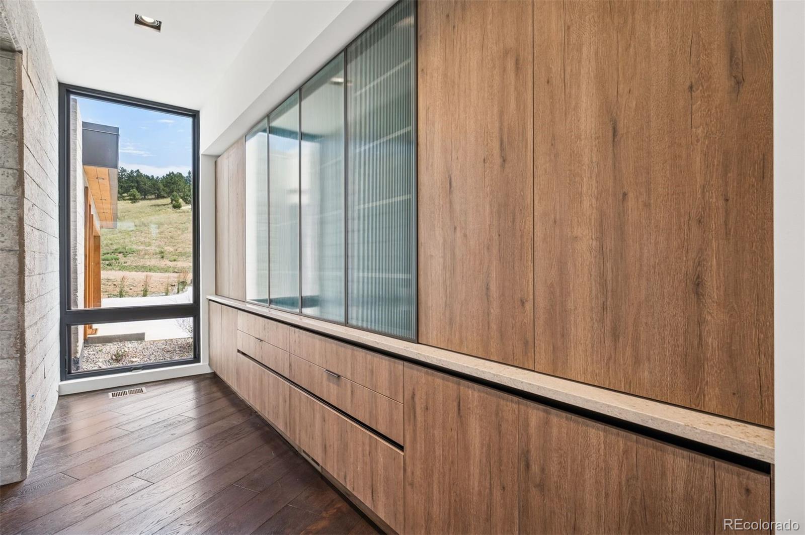 545 Strada Rossa Road