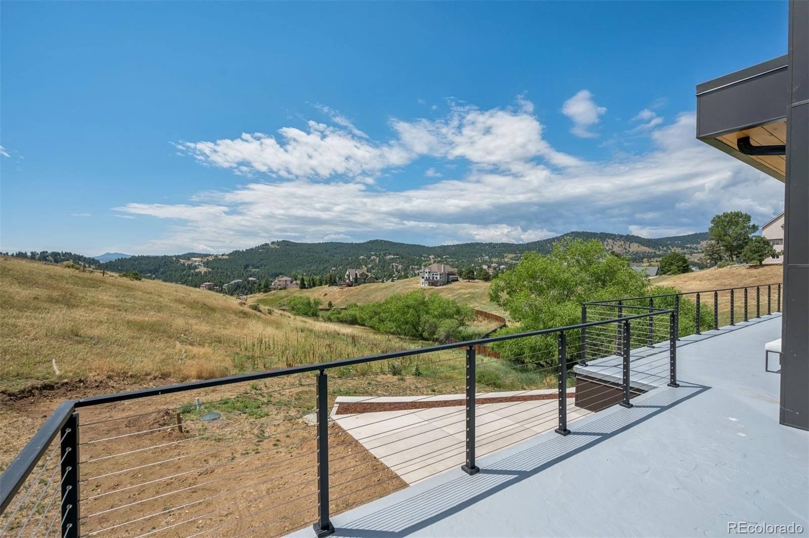545 Strada Rossa Road