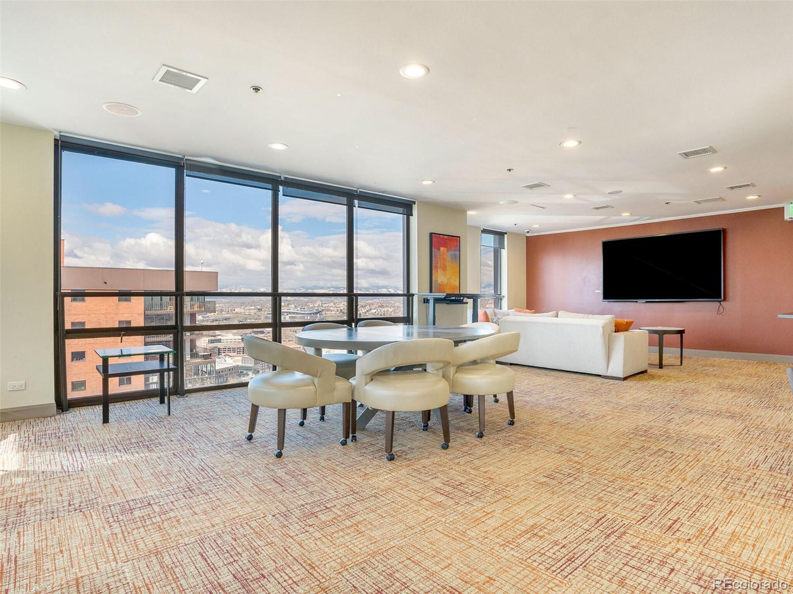 1625 Larimer Street Unit: 1008