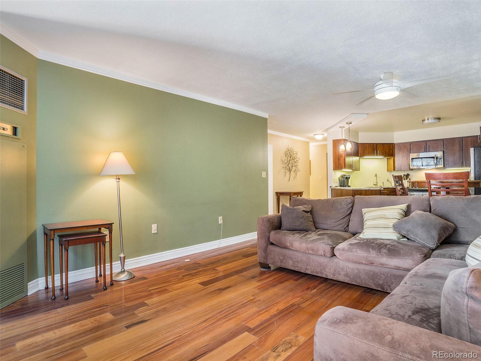 1625 Larimer Street Unit: 1008