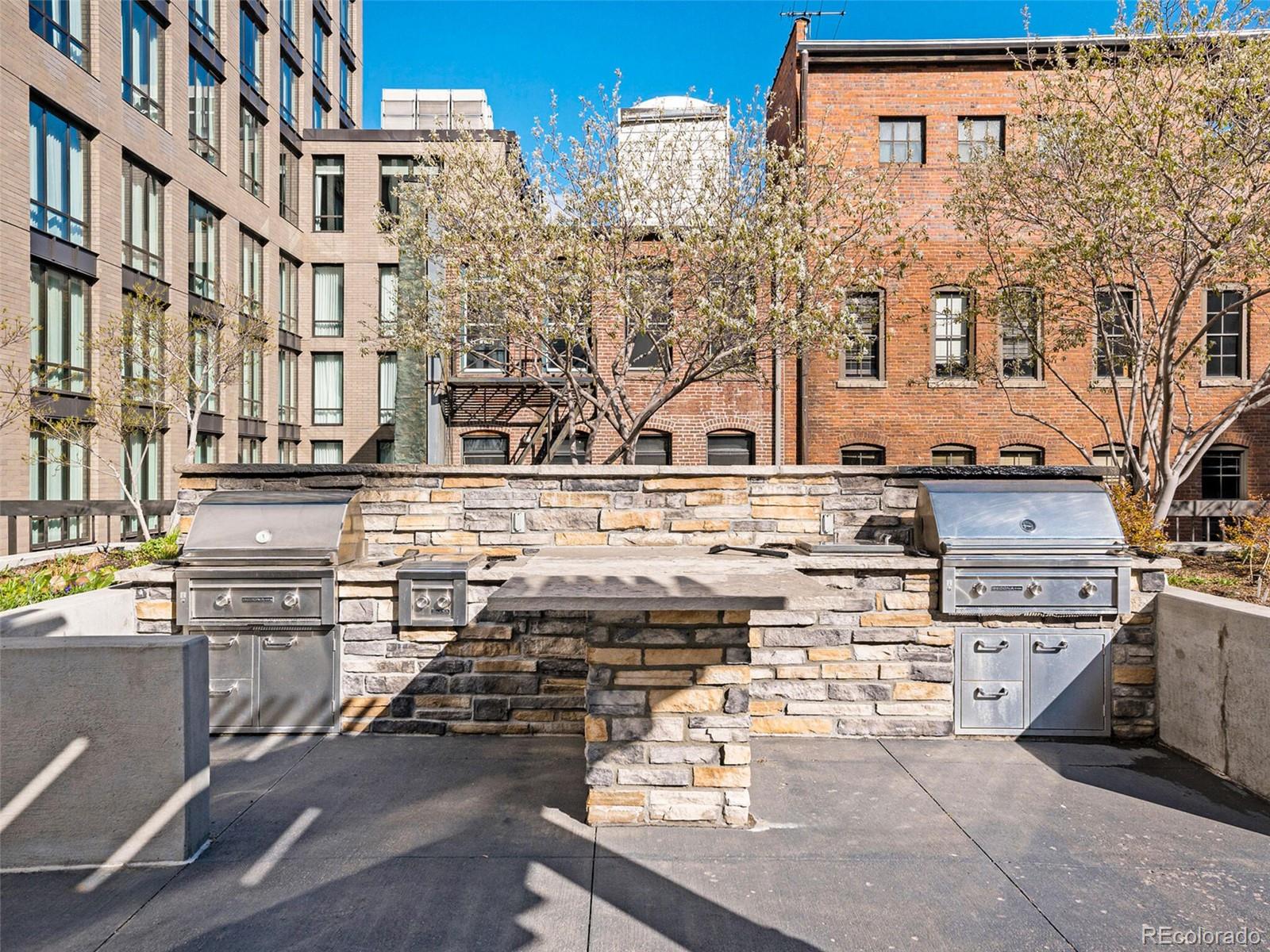 1625 Larimer Street Unit: 1008