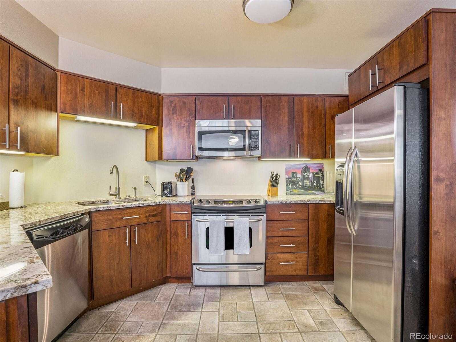 1625 Larimer Street Unit: 1008