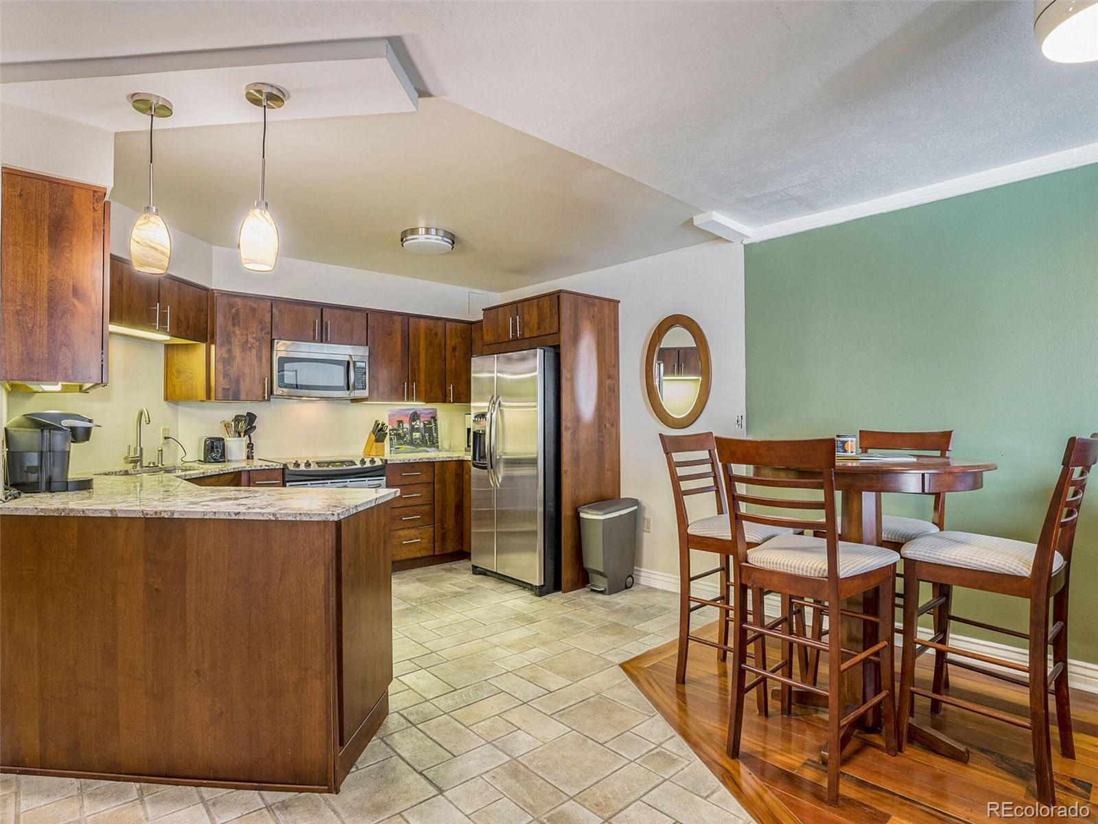 1625 Larimer Street Unit: 1008