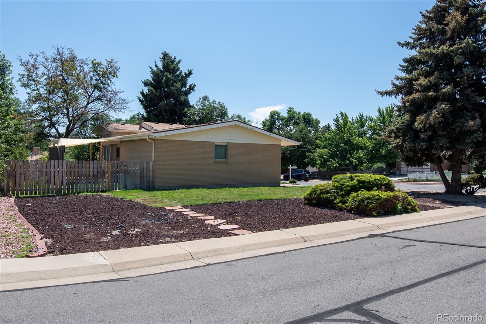 9785 W Kentucky Drive