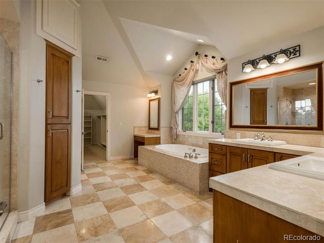 9 Foxtail Circle