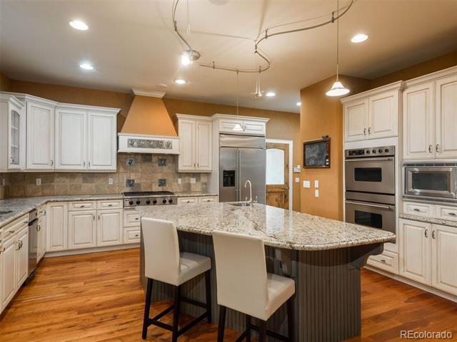 9 Foxtail Circle