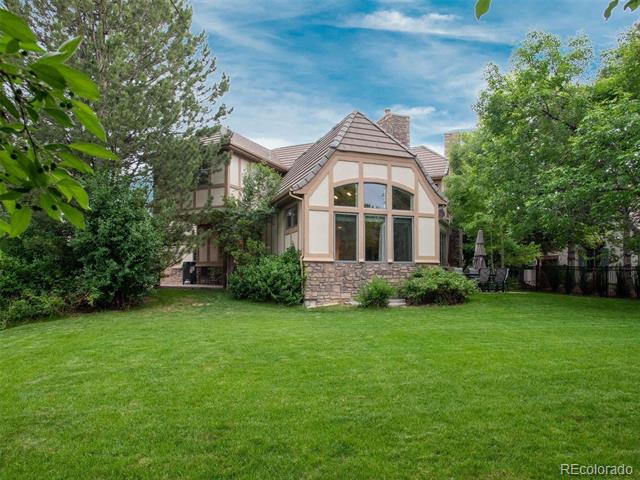 9 Foxtail Circle