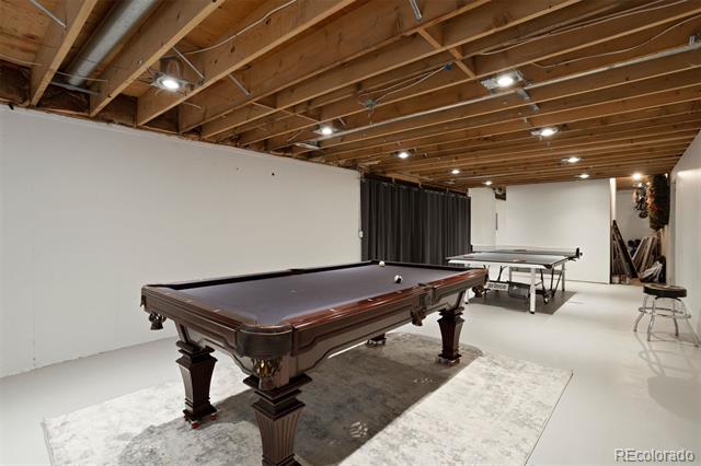 16 Polo Field Lane