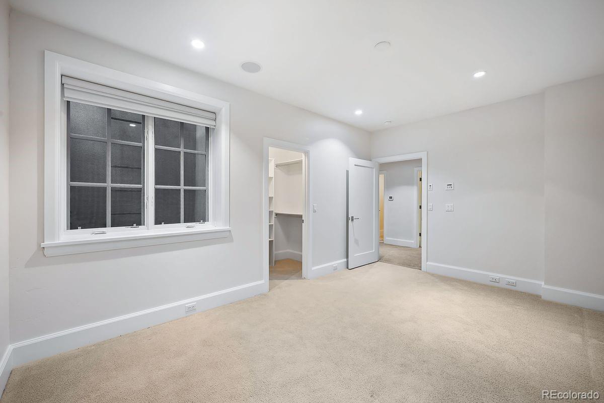 545 Adams Street