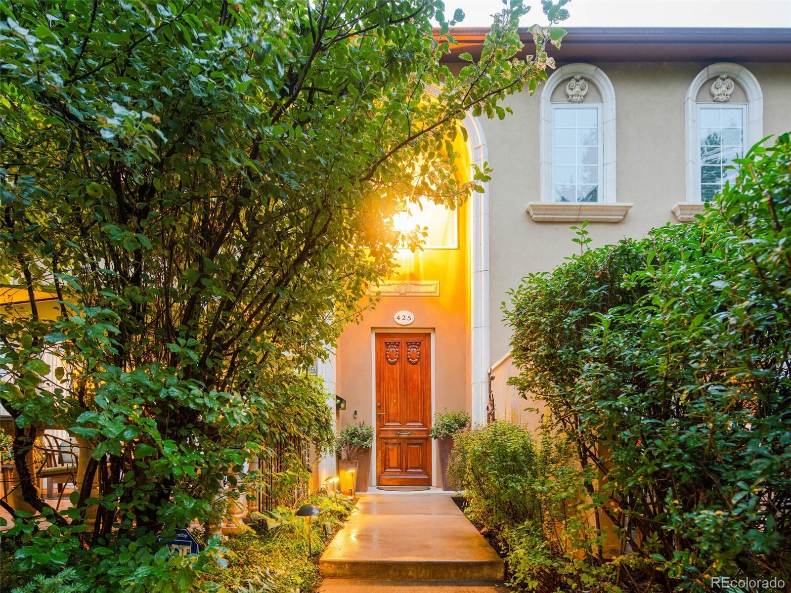 425 Steele Street