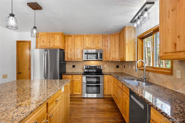 612 Nob Hill Trail