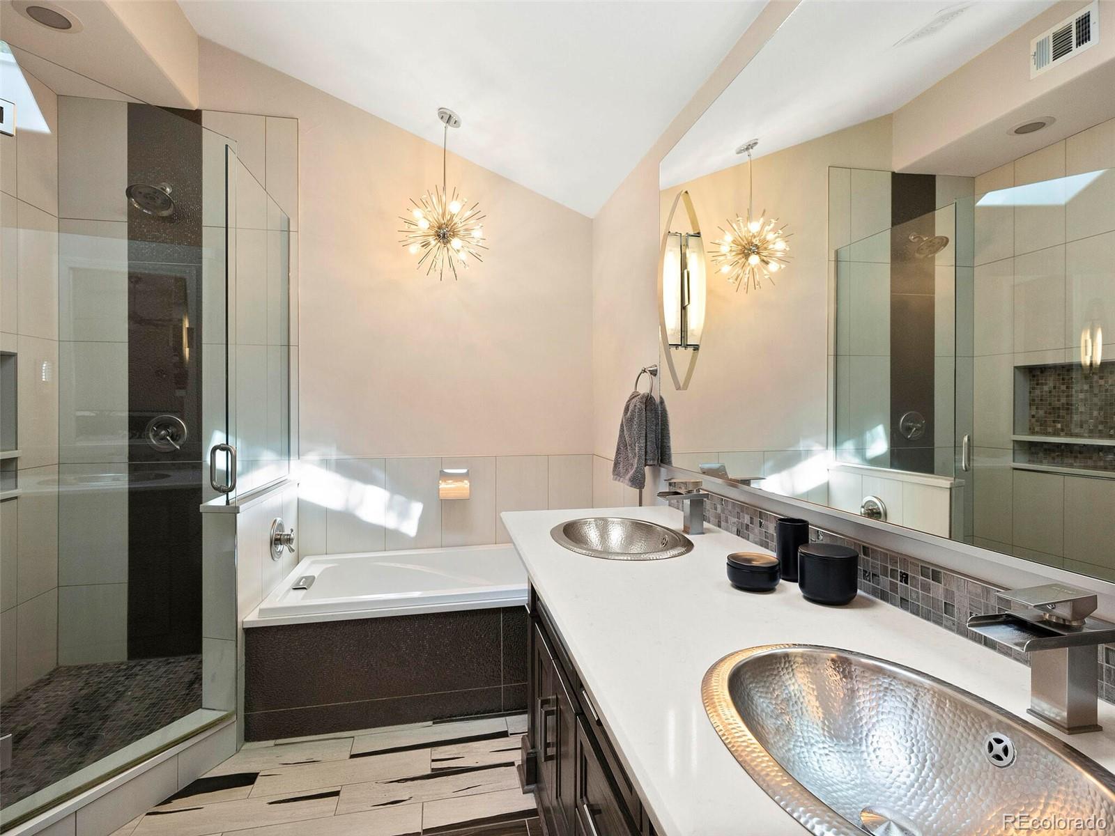 3043 Meade Street Unit: 3045
