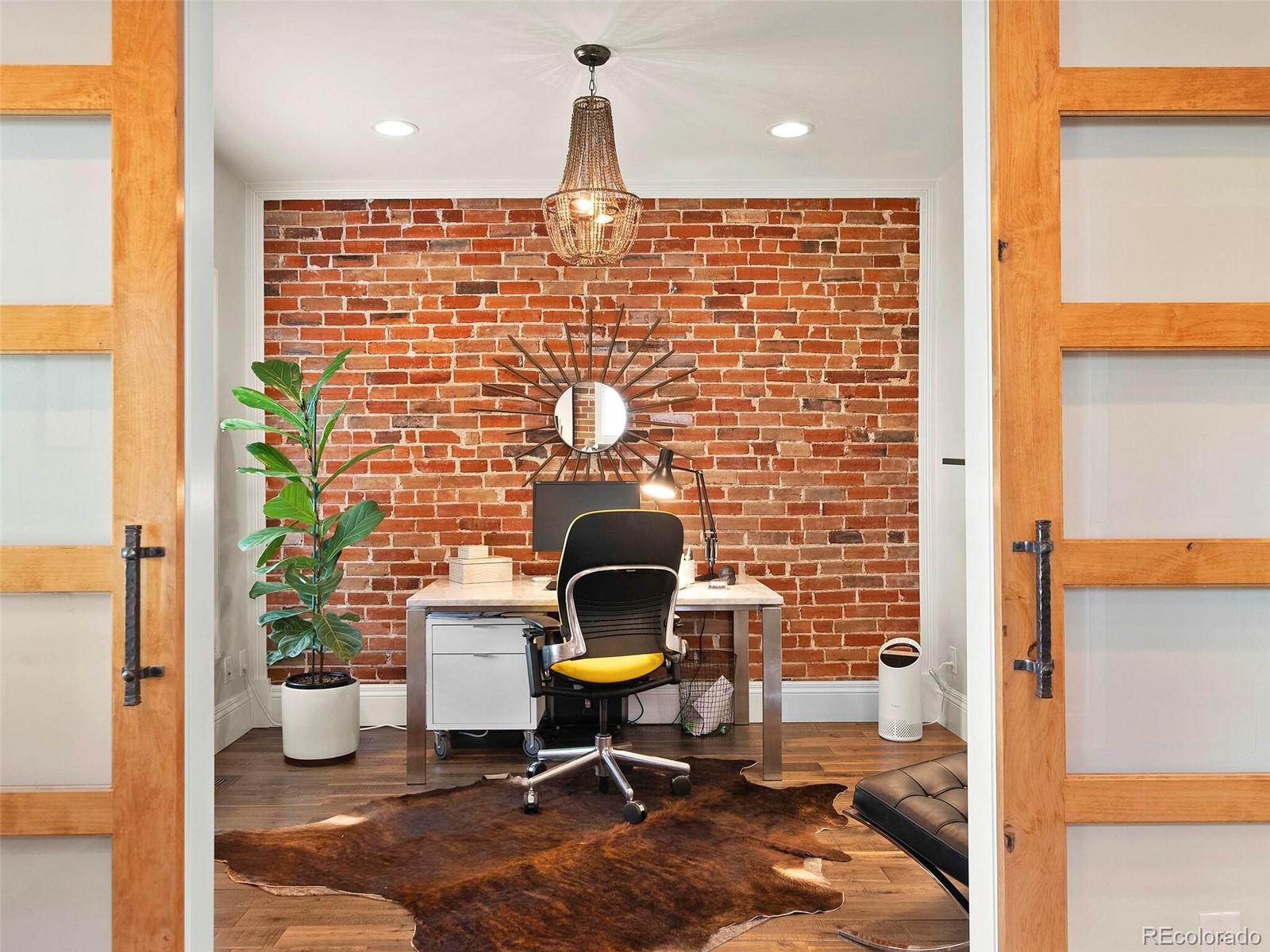 3043 Meade Street Unit: 3045