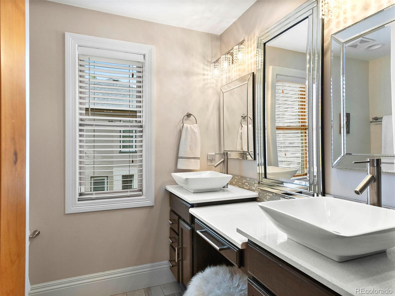 3043 Meade Street Unit: 3045