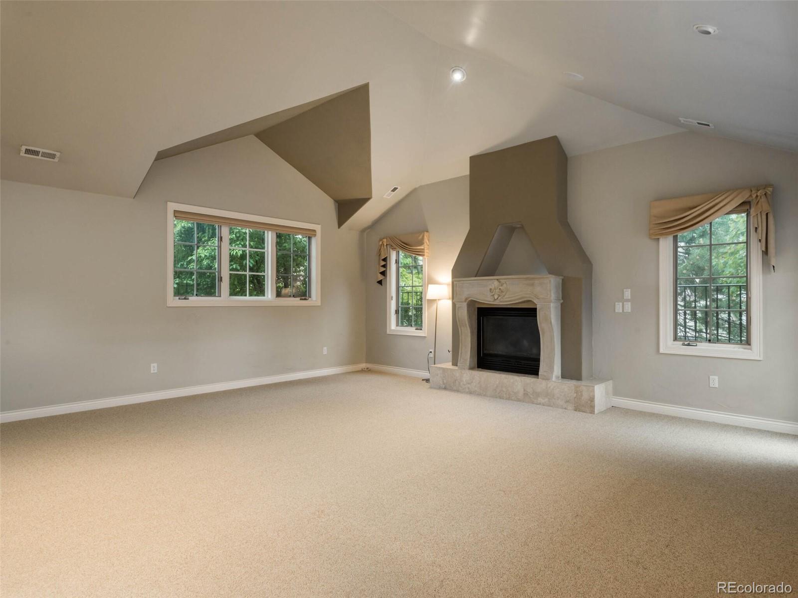9 Foxtail Circle