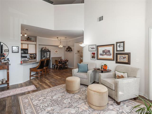 6021 Castlegate Drive Unit: E32