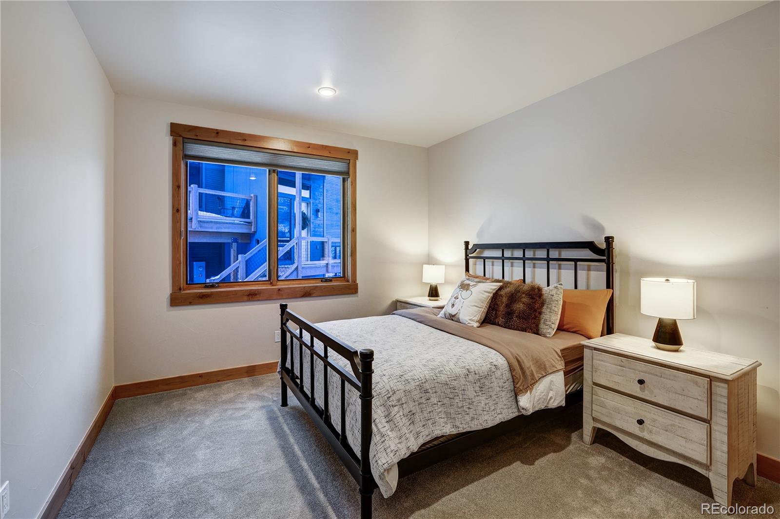 46 W Baron Way