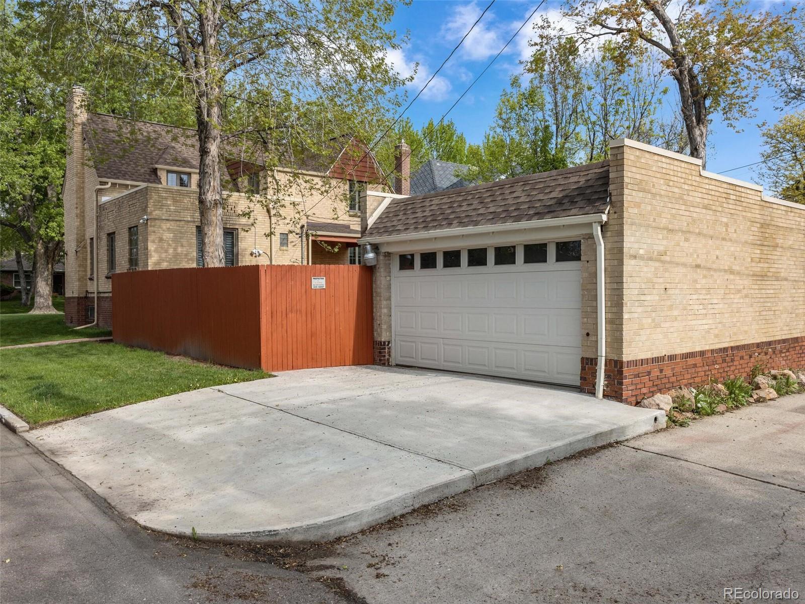 955 Niagara Street