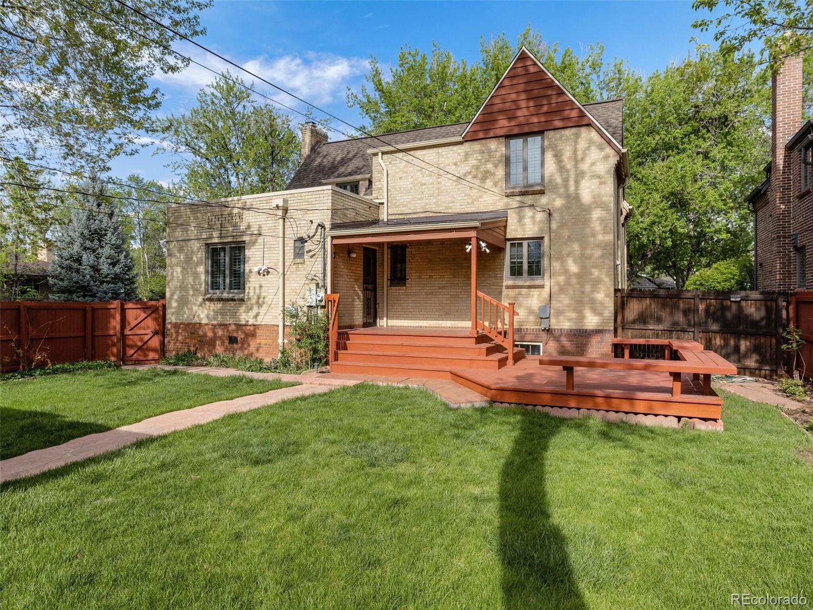 955 Niagara Street