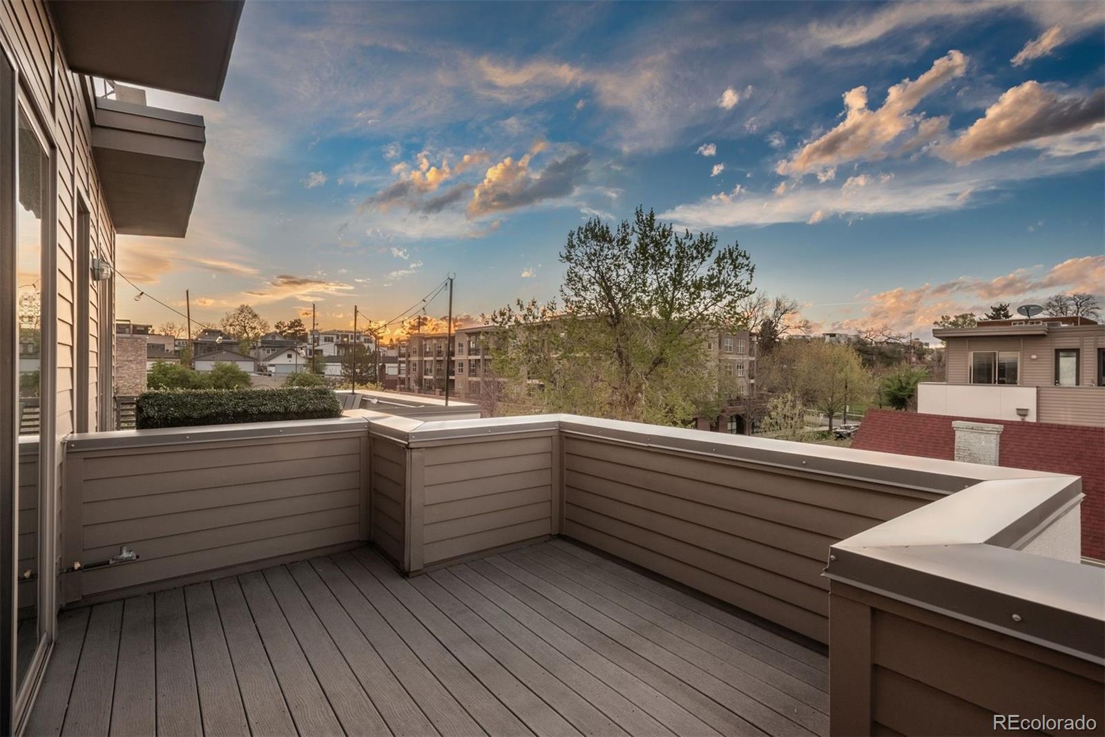 2122 Decatur Street