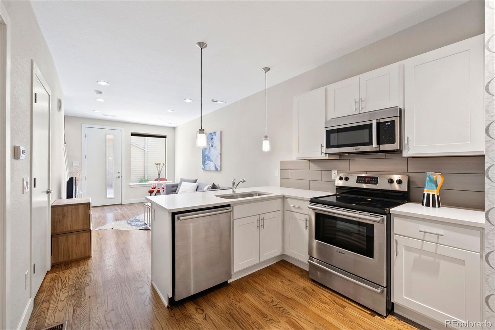 2122 Decatur Street