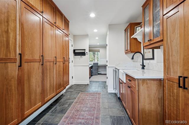 25 Brookside Drive
