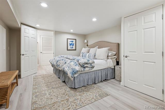 25 Brookside Drive