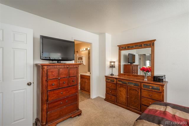 18673 E 43rd Place