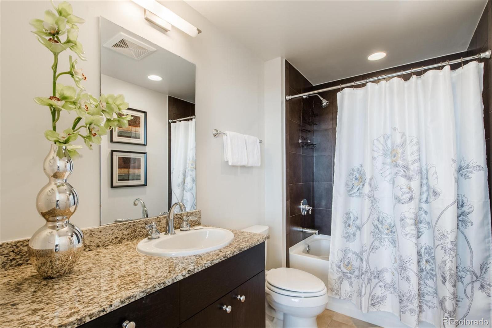 2001 Lincoln Street Unit: 2521