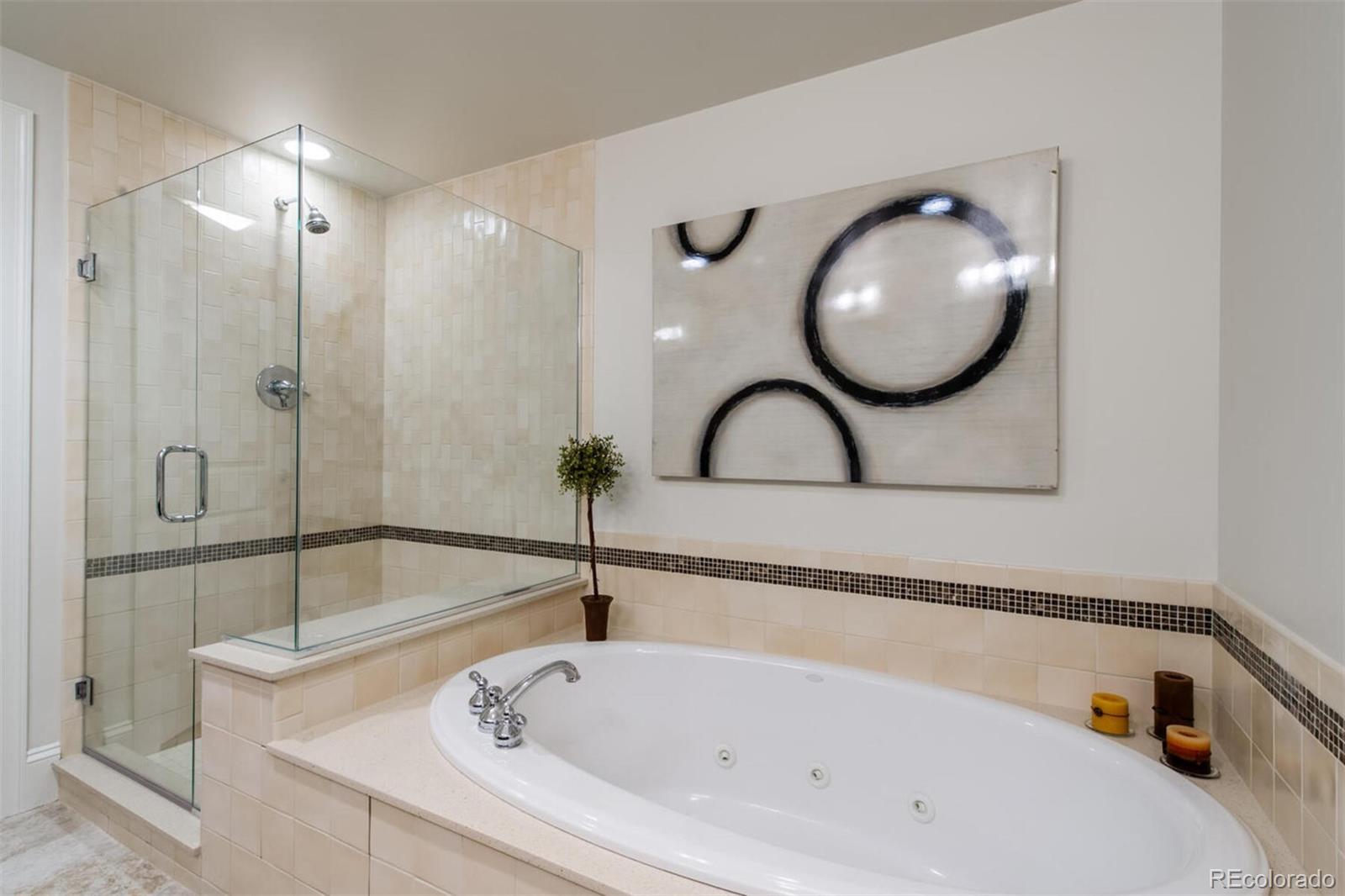 2001 Lincoln Street Unit: 2521