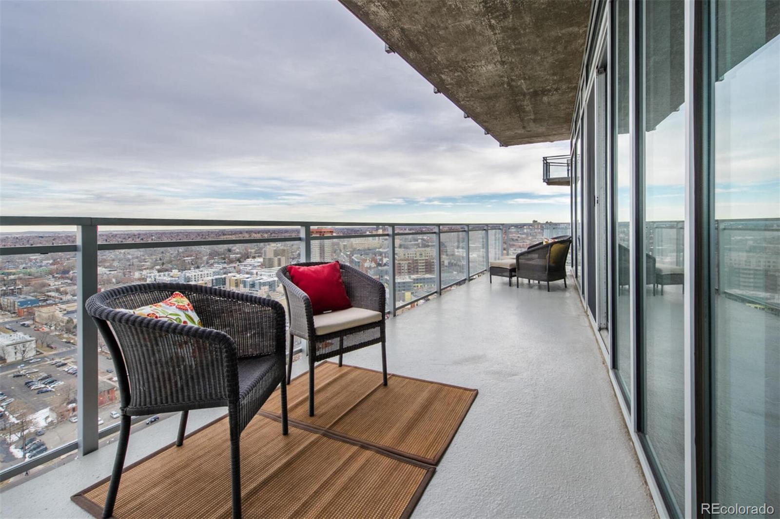 2001 Lincoln Street Unit: 2521