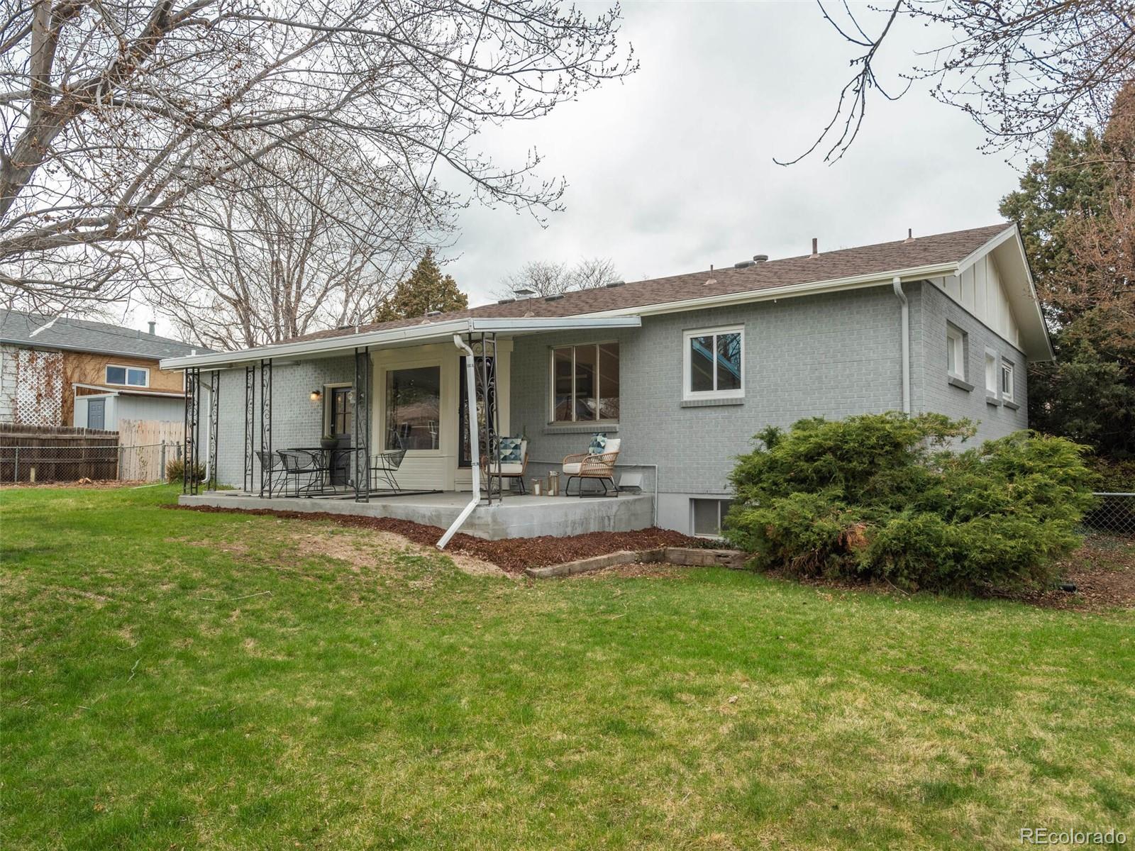 12306 W Texas Drive