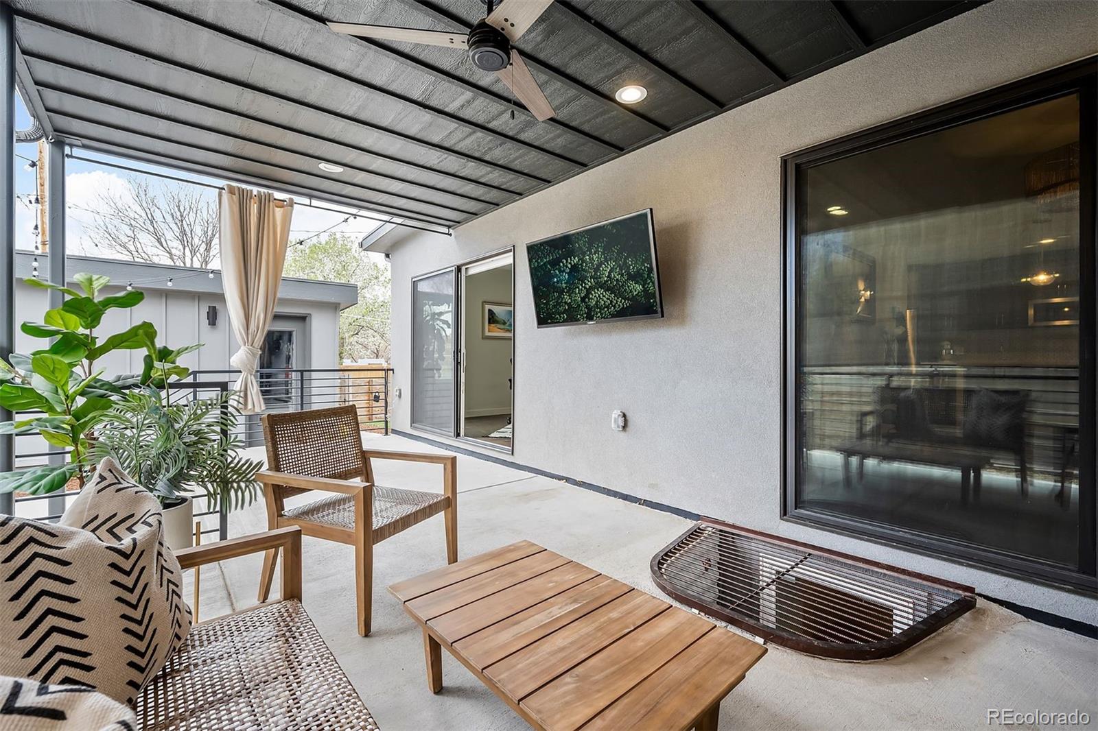 2389 Jasmine Street