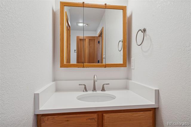 15690 Cochise Trail