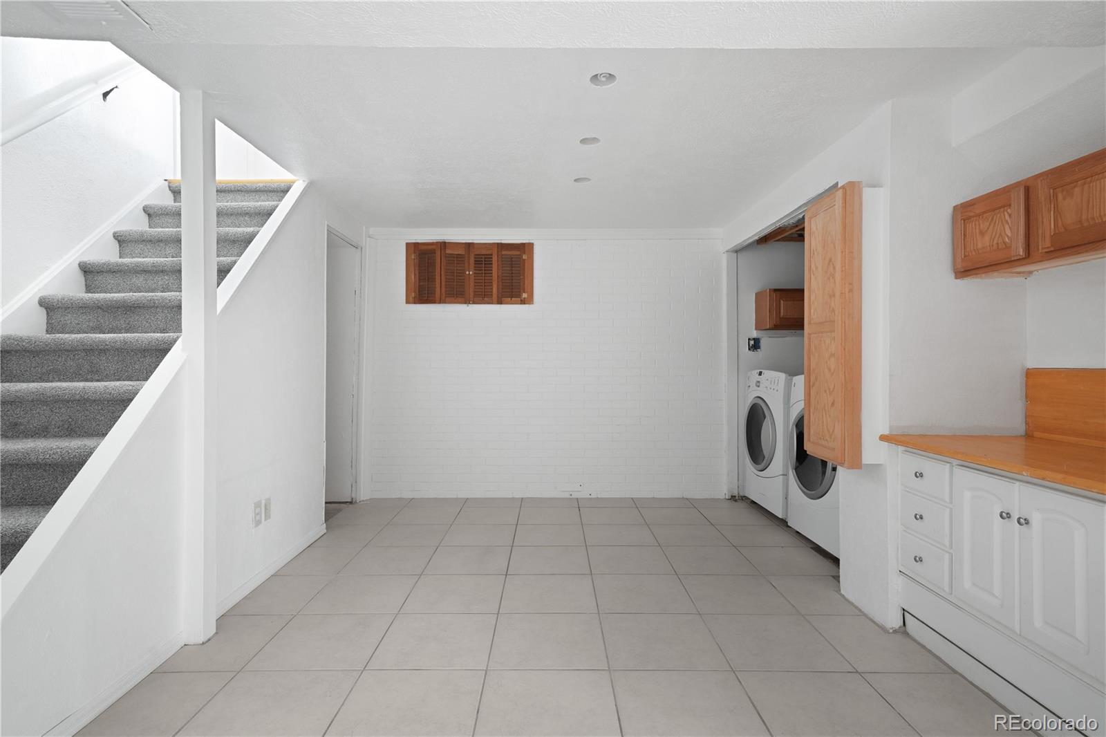 1507 S Field Court