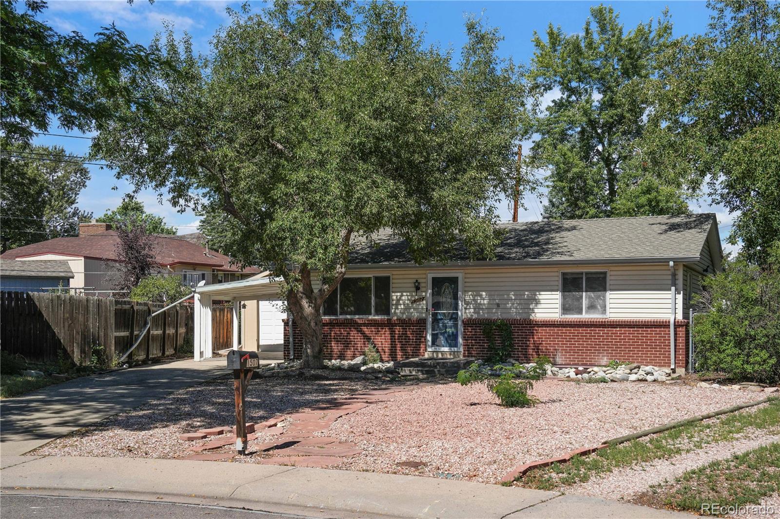 1507 S Field Court