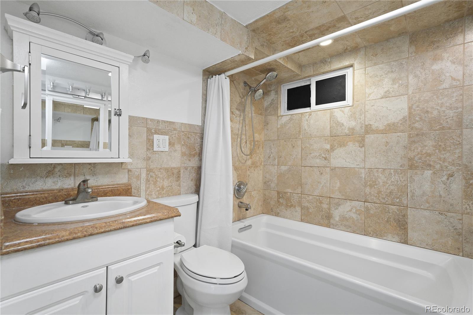 1507 S Field Court