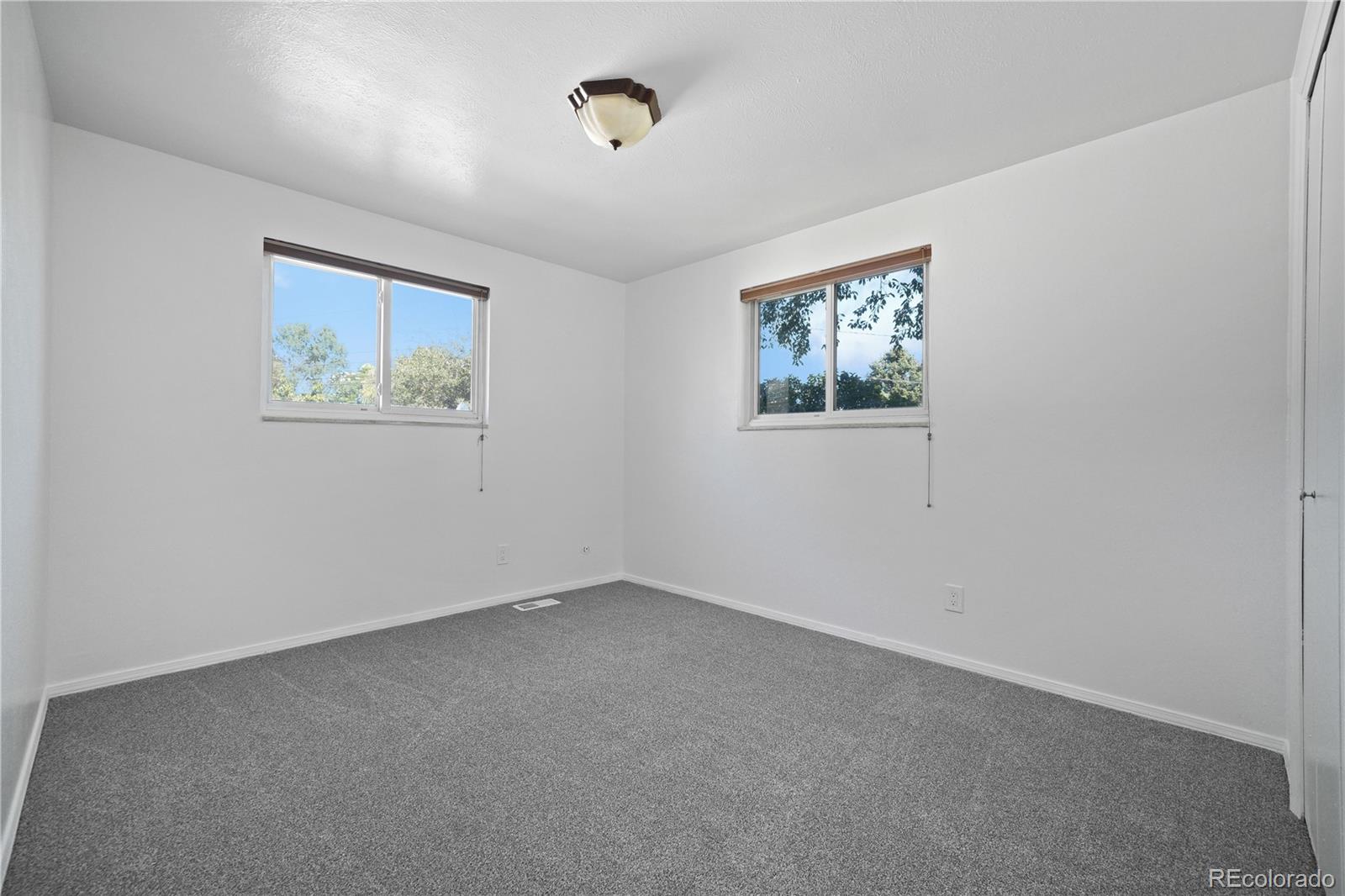 1507 S Field Court