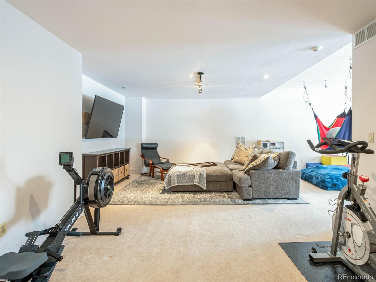 8067 S Fairfax Court