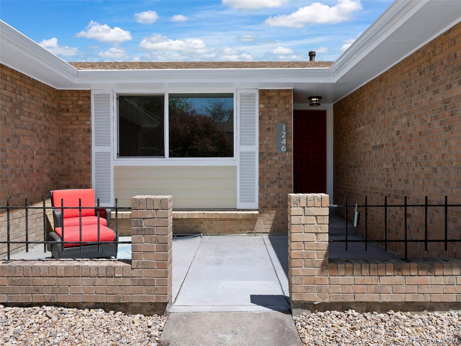 1246 S Routt Way