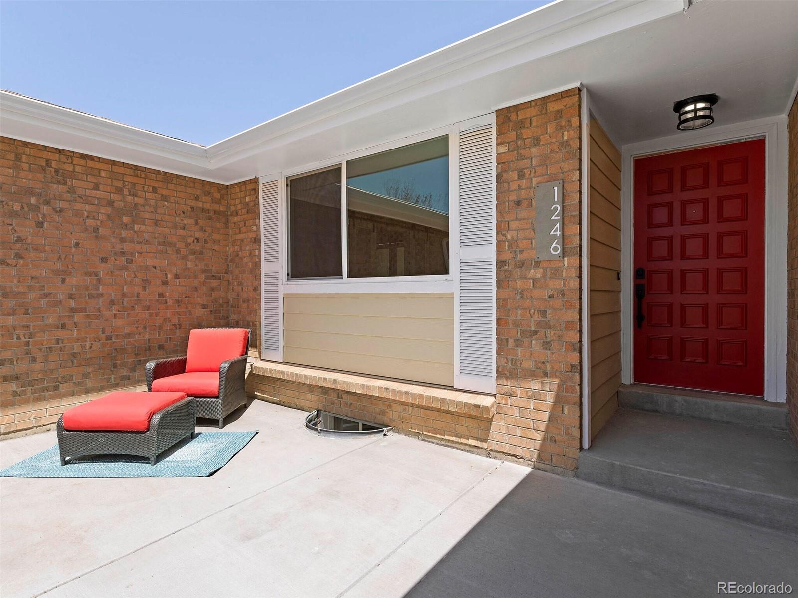 1246 S Routt Way