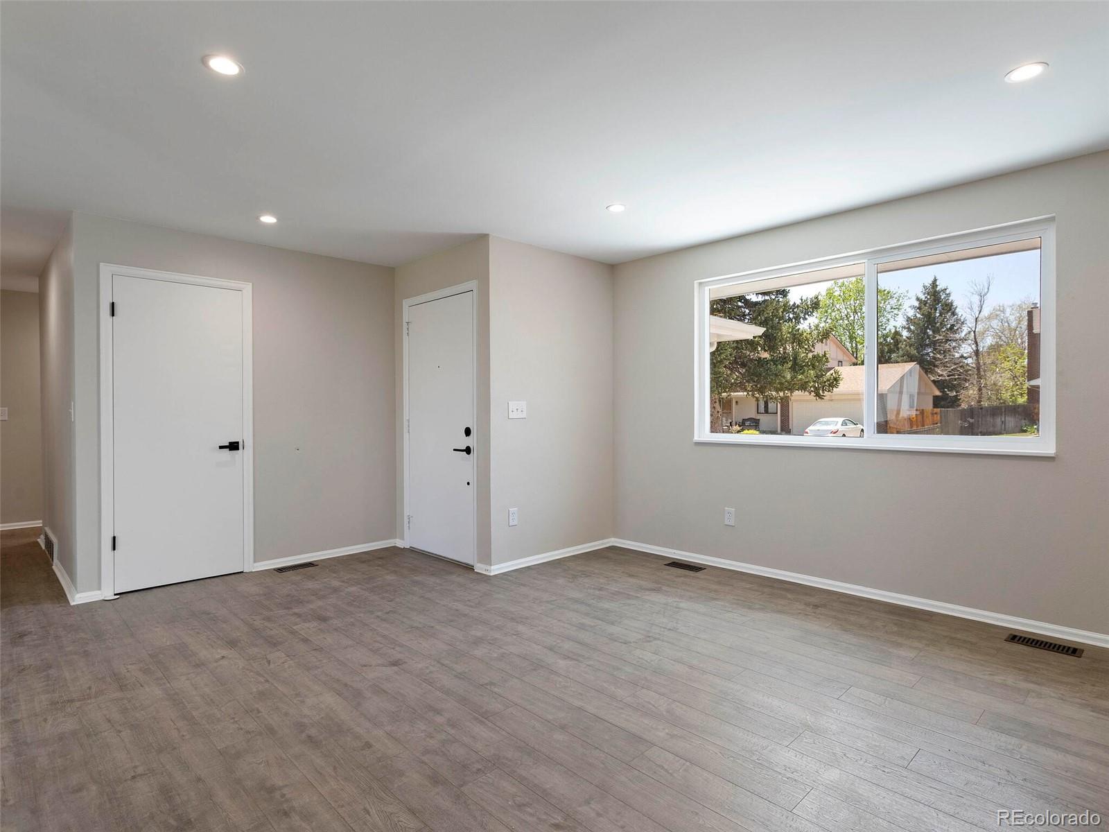 1246 S Routt Way
