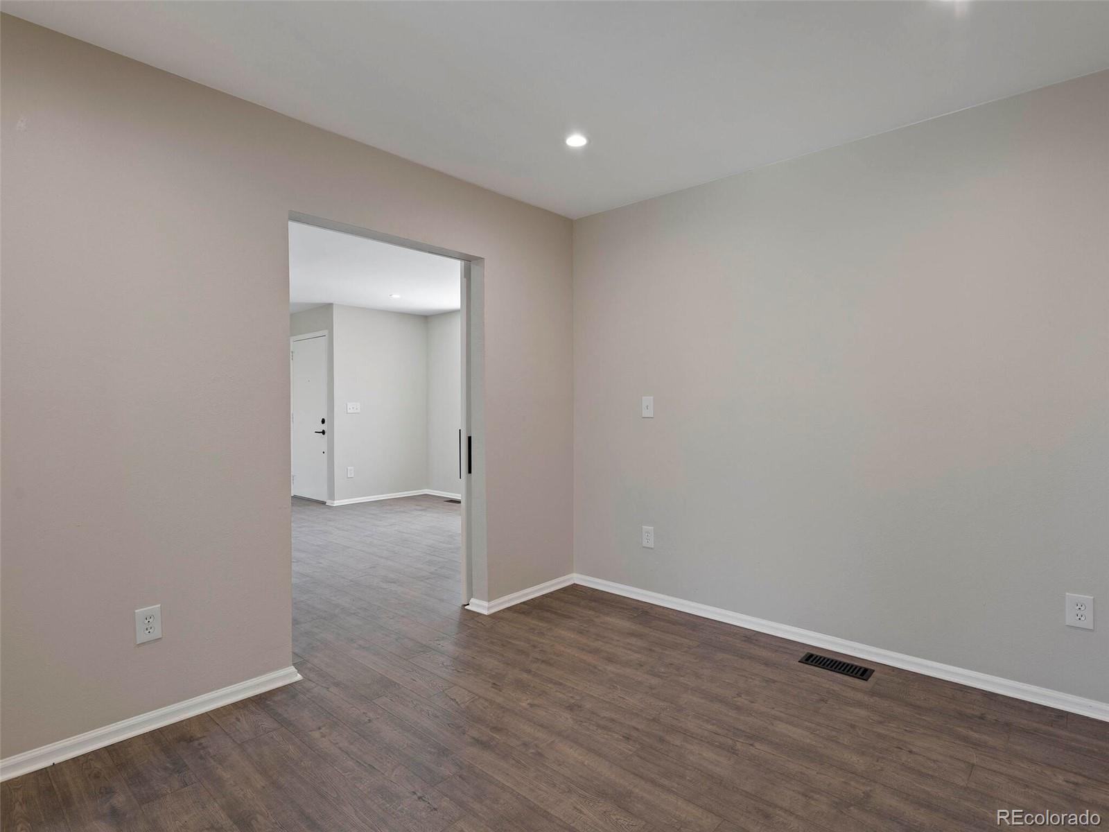 1246 S Routt Way