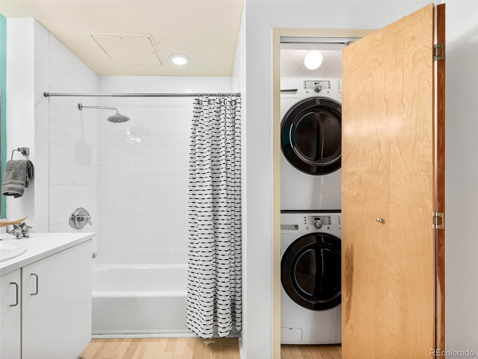 3100 Huron Street Unit: 4B