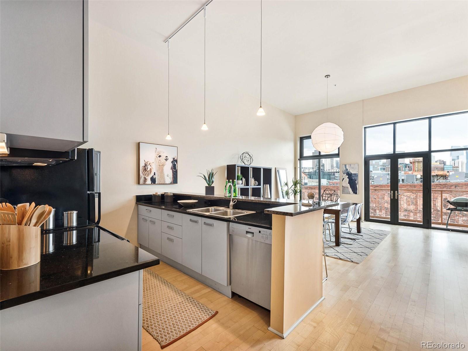 3100 Huron Street Unit: 4B