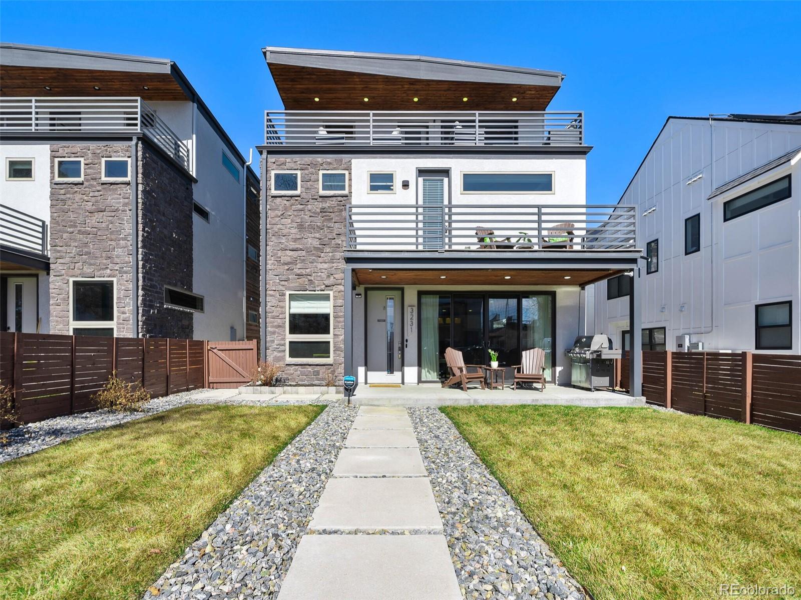 3231 W 19th Avenue