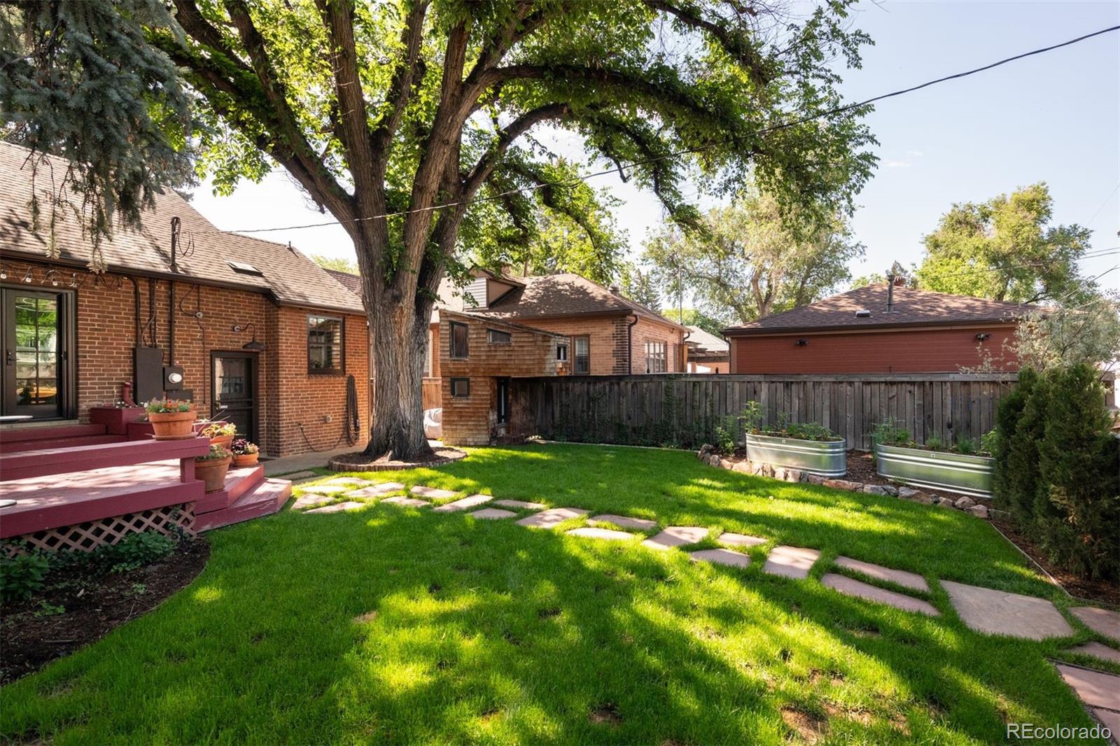 1271 Dahlia Street