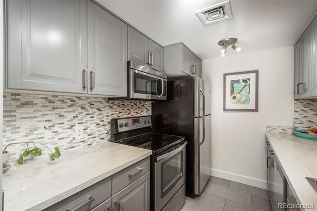 800 N Pearl Street Unit: 707